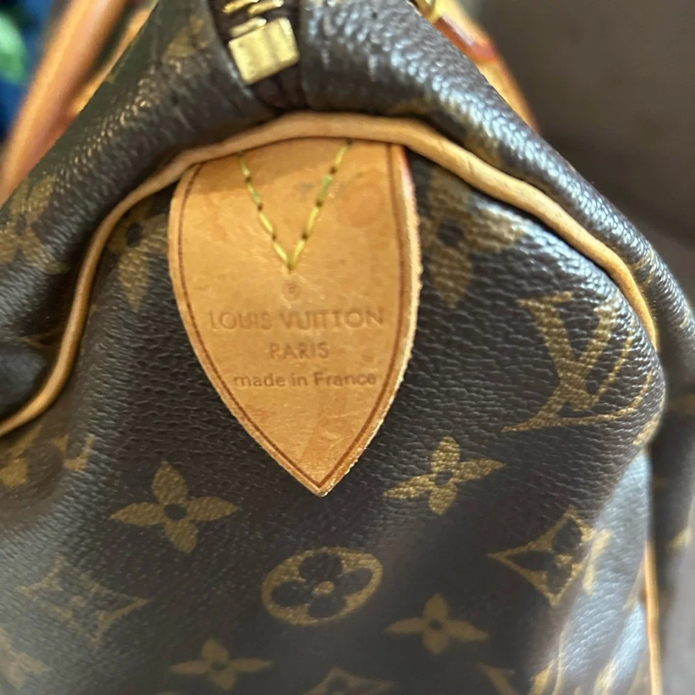 Authentic LV Speedy 30 Boston in good condition!
